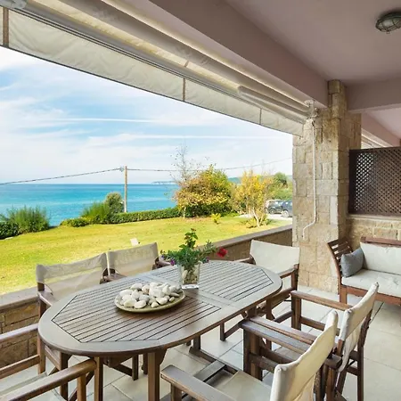 Seagrove, Beachfront In Possidi #feelslikehome Skala Fourkas
