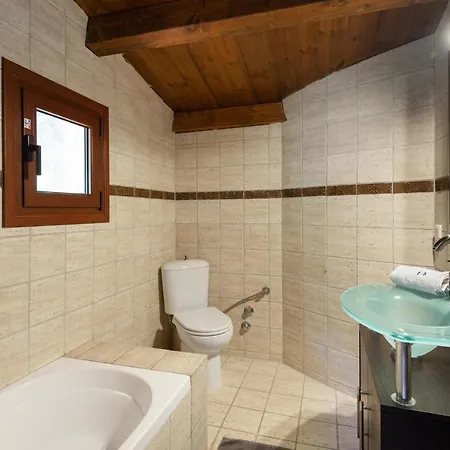 Holiday home Seagrove, Beachfront In Possidi #feelslikehome *