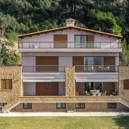 Seagrove, Beachfront In Possidi #feelslikehome Holiday home