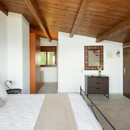 Seagrove, Beachfront In Possidi #feelslikehome * Скала-Фуркас