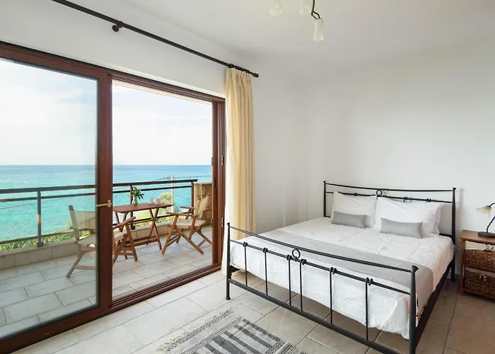 Seagrove, Beachfront In Possidi #feelslikehome Case de vacanță Skála Foúrkas